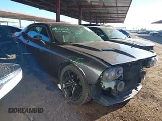 ✅ 2018 Dodge Challenger SXT Plus • VIN: 2C3CDZAG9JH124075 • Lot: 43545187. Wystawiony na IAAI z przebiegiem 114 083 mil. Bezpłatny archiwum sprzedaży aukcyjnych z USA i szczegółowy raport historii pojazdu na DreamBid. Zdjęcie 1.