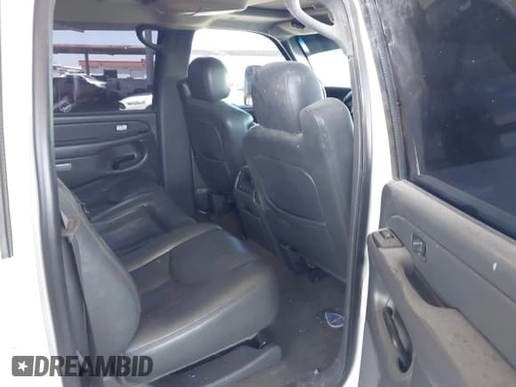 ✅ 2006 Chevrolet Silverado 2500HD LT3 • VIN: 1GCHK23D66F244751 • Лот: 42793163. Опубликован ранее на IAAI с пробегом 135 354 миль. Бесплатный доступ к архиву аукционных продаж из США и подробный отчёт об истории автомобиля на DreamBid. Изображение 8.