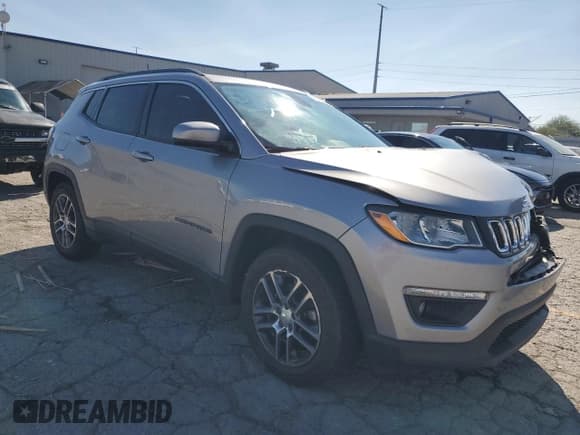 ✅ 2019 Jeep Compass Latitude • VIN: 3C4NJCBB4KT706266 • Lot: 80528075. Listed on Copart with 142,410 mi. Free auction sales archive from the USA and detailed vehicle history report at DreamBid. Image 4.