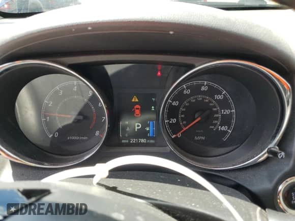 2018 Mitsubishi Outlander SE with VIN JA4AP3AW2JZ036039, listed as a Copart auction lot 69662175 with 221,780 mi miles and Clean title. Bid and sale history available at DreamBid. Image 9.