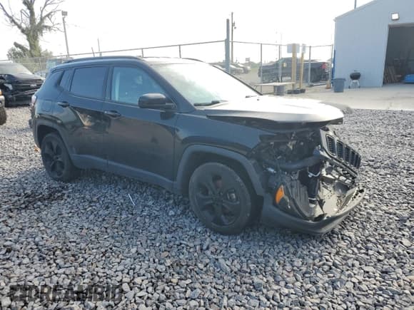 ✅ 2018 Jeep Compass Altitude • VIN: 3C4NJCBB3JT494281 • Lot: 68525005. Listed on Copart with 75,431 mi. Free auction sales archive from the USA and detailed vehicle history report at DreamBid. Image 4.