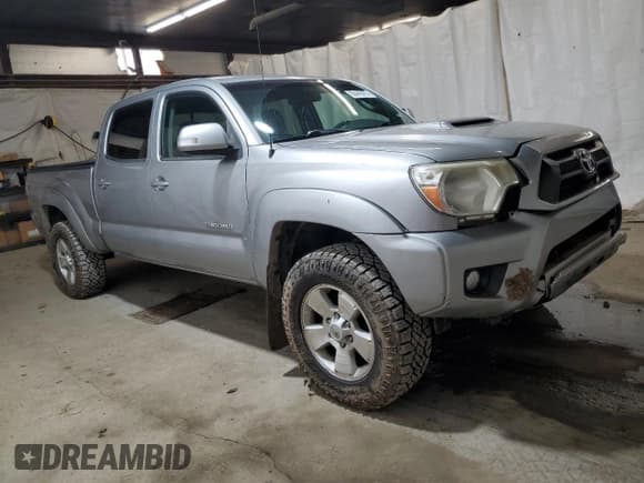 ✅ 2014 Toyota Tacoma • VIN: 3TMMU4FN0EM063958 • Лот: 89443975. Опубликован ранее на Copart с пробегом 111 263 миль. Бесплатный доступ к архиву аукционных продаж из США и подробный отчёт об истории автомобиля на DreamBid. Изображение 4.
