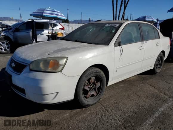 2007 Chevrolet Malibu 2LT z VIN 1G1ZT58N07F284404, wystawiony jako Copart lot #78686914 z przebiegiem 172 042 mil mil oraz Czysty tytuł • Clean title. Historia ofert i sprzedaży dostępna na DreamBid. Obrazek 1.