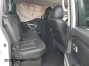 ✅ 2017 Nissan Titan SL • VIN: 1N6AA1E63HN510441 • Lot: 70311685. Wystawiony na Copart z przebiegiem Nie podano. Bezpłatny archiwum sprzedaży aukcyjnych z USA i szczegółowy raport historii pojazdu na DreamBid. Zdjęcie 10.