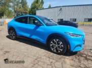 ✅ 2023 Ford Mustang Mach-E Premium • VIN: 3FMTK3R73PMA63489 • Lot: 71087955. Listed on Copart with 56,092 mi. Free auction sales archive from the USA and detailed vehicle history report at DreamBid. Image 4.