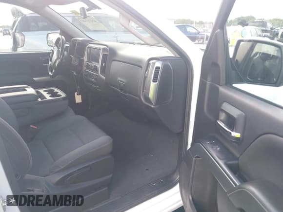 ✅ 2019 Chevrolet Silverado 1500 LT • VIN: 2GCRCPEC5K1124430 • Lot: 42471148. Wystawiony na IAAI z przebiegiem 74 636 mil. Bezpłatny archiwum sprzedaży aukcyjnych z USA i szczegółowy raport historii pojazdu na DreamBid. Zdjęcie 5.