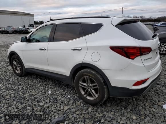 ✅ 2017 Hyundai Santa Fe 2.4L • VIN: 5XYZUDLB3HG382451 • Лот: 40291464. Опубликован ранее на Copart с пробегом 86 060 миль. Бесплатный доступ к архиву аукционных продаж из США и подробный отчёт об истории автомобиля на DreamBid. Изображение 2.
