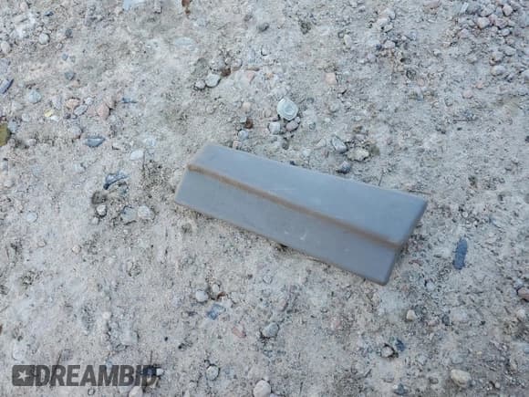 ✅ 1997 Chevrolet Silverado 1500 • VIN: 2GCEK19R6V1217877 • Lot: 90661175. Listed on Copart with 140,744 mi. Free auction sales archive from the USA and detailed vehicle history report at DreamBid. Image 12.