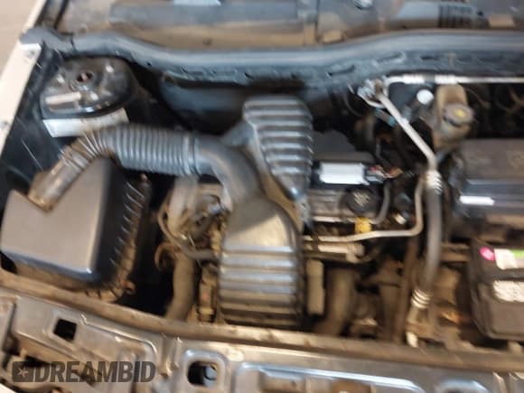 ✅ 2004 Saturn VUE • VIN: 5GZCZ23D44S850560 • Lot: 41902473. Wystawiony na IAAI z przebiegiem 145 251 mil. Bezpłatny archiwum sprzedaży aukcyjnych z USA i szczegółowy raport historii pojazdu na DreamBid. Zdjęcie 10.