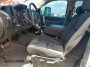 ✅ 2010 Chevrolet Silverado 2500HD LT • VIN: 1GC4KXB62AF119964 • Lot: 64187695. Wystawiony na Copart z przebiegiem 159 844 mil. Bezpłatny archiwum sprzedaży aukcyjnych z USA i szczegółowy raport historii pojazdu na DreamBid. Zdjęcie 7.