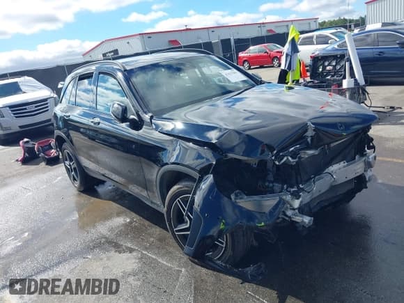 ✅ 2021 Mercedes-Benz GLC 300 • VIN: W1N0G8DB7MV322349 • Лот: 43427981. Опубликован ранее на IAAI с пробегом 48 505 миль. Бесплатный доступ к архиву аукционных продаж из США и подробный отчёт об истории автомобиля на DreamBid. Изображение 1.