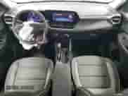 2025 Chevrolet TrailBlazer LT с VIN KL79MRSL0SB190586, выставлен на аукционе Copart как лот 90348155 с пробегом 14 864 миль миль и Чистый • Clean title. История ставок и продаж доступна на DreamBid. Изображение 8.