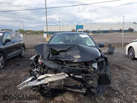 ✅ 2023 Toyota Corolla Hybrid LE • VIN: JTDBDMHE6PJ003512 • Lot: 43488302. Wystawiony na IAAI z przebiegiem 54 592 mil. Bezpłatny archiwum sprzedaży aukcyjnych z USA i szczegółowy raport historii pojazdu na DreamBid. Zdjęcie 12.