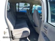 ✅ 2003 Dodge Dakota SLT • VIN: 1D7HL48X73S126440 • Lot: 42330513. Wystawiony na IAAI z przebiegiem 223 959 mil. Bezpłatny archiwum sprzedaży aukcyjnych z USA i szczegółowy raport historii pojazdu na DreamBid. Zdjęcie 8.