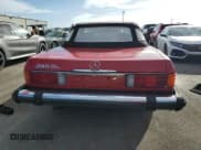 ✅ 1983 Mercedes-Benz 380 SL • VIN: WDBBA45A4DB023966 • Lot: 74597714. Wystawiony na Copart z przebiegiem 73 642 mil. Bezpłatny archiwum sprzedaży aukcyjnych z USA i szczegółowy raport historii pojazdu na DreamBid. Zdjęcie 6.