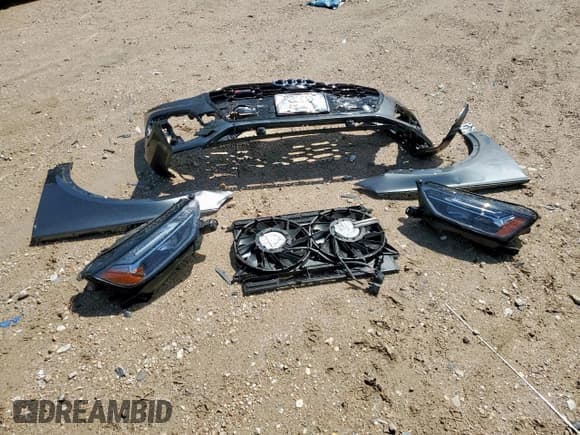 ✅ 2023 Audi SQ5 Sportback Premium Plus • VIN: WA124AFY8P2100971 • Лот: 56677625. Опубликован ранее на Copart с пробегом 24 114 миль. Бесплатный доступ к архиву аукционных продаж из США и подробный отчёт об истории автомобиля на DreamBid. Изображение 13.