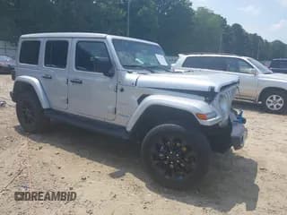 ✅ 2022 Jeep Wrangler Unlimited Sahara • VIN: 1C4JJXP69NW229978 • Лот: 42579990. Опубликован ранее на IAAI с пробегом 31 423 миль. Бесплатный доступ к архиву аукционных продаж из США и подробный отчёт об истории автомобиля на DreamBid. Изображение 1.