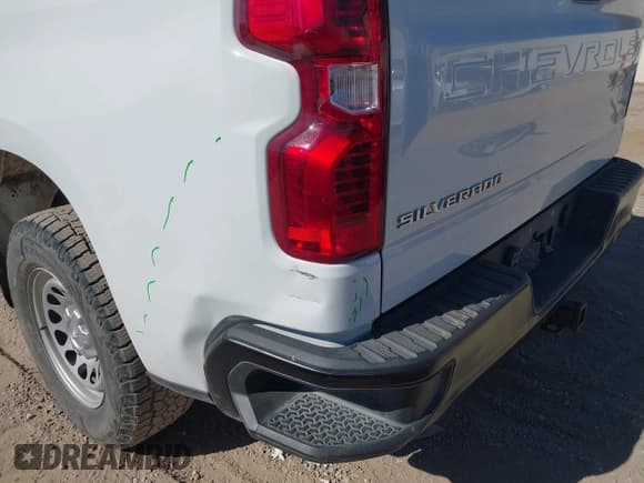 ✅ 2022 Chevrolet Silverado 1500 Work Truck • VIN: 1GCPAAEK3NZ601546 • Lot: 43641816. Wystawiony na IAAI z przebiegiem 66 191 mil. Bezpłatny archiwum sprzedaży aukcyjnych z USA i szczegółowy raport historii pojazdu na DreamBid. Zdjęcie 18.