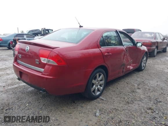 ✅ 2010 Mercury Milan Premier • VIN: 3MEHM0CG9AR623813 • Lot: 43769673. Listed on IAAI with 145,843 mi. Free auction sales archive from the USA and detailed vehicle history report at DreamBid. Image 4.
