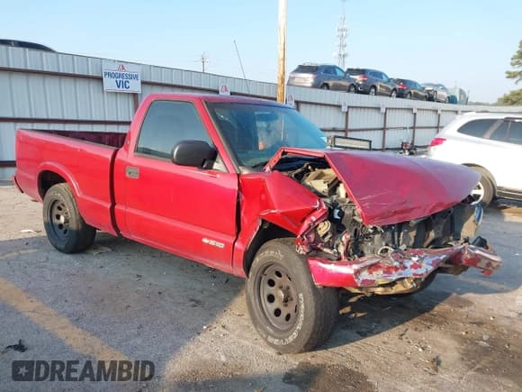 ✅ 2003 Chevrolet S-10 • VIN: 1GCCS14X638177534 • Лот: 43254450. Опубликован ранее на IAAI с пробегом 323 540 миль. Бесплатный доступ к архиву аукционных продаж из США и подробный отчёт об истории автомобиля на DreamBid. Изображение 1.