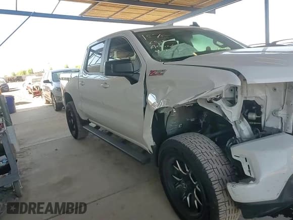 ✅ 2021 Chevrolet Silverado 1500 RST • VIN: 3GCUYEED3MG265144 • Lot: 70139764. Wystawiony na Copart z przebiegiem 47 877 mil. Bezpłatny archiwum sprzedaży aukcyjnych z USA i szczegółowy raport historii pojazdu na DreamBid. Zdjęcie 11.