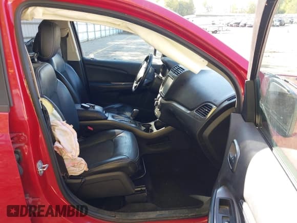 ✅ 2020 Dodge Journey Crossroad • VIN: 3C4PDCGB1LT193522 • Lot: 43353392. Listed on IAAI with 77,250 mi. Free auction sales archive from the USA and detailed vehicle history report at DreamBid. Image 5.