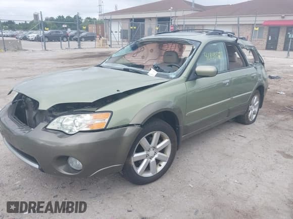 ✅ 2006 Subaru Legacy Outback Limited • VIN: 4S4BP62C867335047 • Лот: 42839807. Опубликован ранее на IAAI с пробегом 269 546 миль. Бесплатный доступ к архиву аукционных продаж из США и подробный отчёт об истории автомобиля на DreamBid. Изображение 17.
