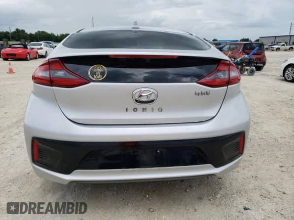 2017 Hyundai Ioniq Limited z VIN KMHC85LC5HU035917, wystawiony jako Copart lot #68335844 z przebiegiem 134 831 mil mil oraz Nie do naprawy • Non repairable. Historia ofert i sprzedaży dostępna na DreamBid. Obrazek 6.