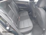 ✅ 2017 Hyundai Elantra Value Edition • VIN: 5NPD84LFXHH144476 • Lot: 43605594. Listed on IAAI with 193,968 mi. Free auction sales archive from the USA and detailed vehicle history report at DreamBid. Image 8.