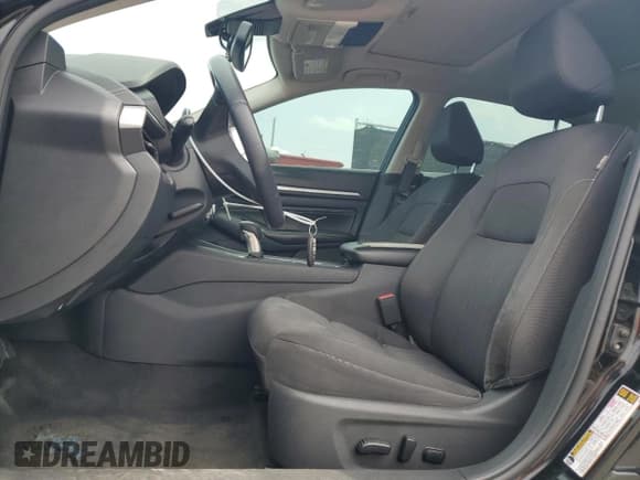 ✅ 2019 Nissan Altima SV • VIN: 1N4BL4DVXKC148287 • Lot: 57852895. Listed on Copart with 198,959 mi. Free auction sales archive from the USA and detailed vehicle history report at DreamBid. Image 7.