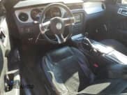 ✅ 2014 Ford Mustang V6 • VIN: 1ZVBP8AM7E5235037 • Лот: 93079245. Опубликован ранее на Copart с пробегом 116 941 миль. Бесплатный доступ к архиву аукционных продаж из США и подробный отчёт об истории автомобиля на DreamBid. Изображение 8.