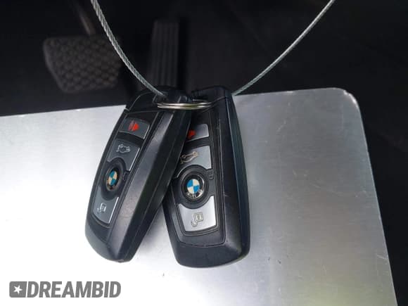 ✅ 2014 BMW 5 Series 535d • VIN: WBAXA5C50ED689812 • Lot: 43697938. Listed on IAAI with 150,132 mi. Free auction sales archive from the USA and detailed vehicle history report at DreamBid. Image 11.