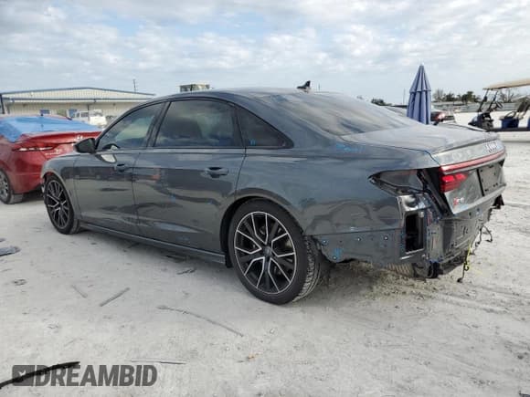 ✅ 2020 Audi S8 • VIN: WAU8SAF87LN001084 • Лот: 41206014. Опубликован ранее на Copart с пробегом 43 631 миль. Бесплатный доступ к архиву аукционных продаж из США и подробный отчёт об истории автомобиля на DreamBid. Изображение 2.