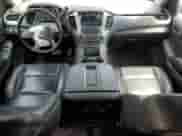 2019 Chevrolet Suburban LT z VIN 1GNSKHKC8KR162053, wystawiony jako Copart lot #59610904 z przebiegiem 153 003 mil mil oraz Szkoda całkowita • Salvage title. Historia ofert i sprzedaży dostępna na DreamBid. Obrazek 8.