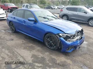 ✅ 2020 BMW 3 Series 330i • VIN: 3MW5R1J08L8B18529 • Lot: 43555520. Wystawiony na IAAI z przebiegiem 94 194 mil. Bezpłatny archiwum sprzedaży aukcyjnych z USA i szczegółowy raport historii pojazdu na DreamBid. Zdjęcie 1.