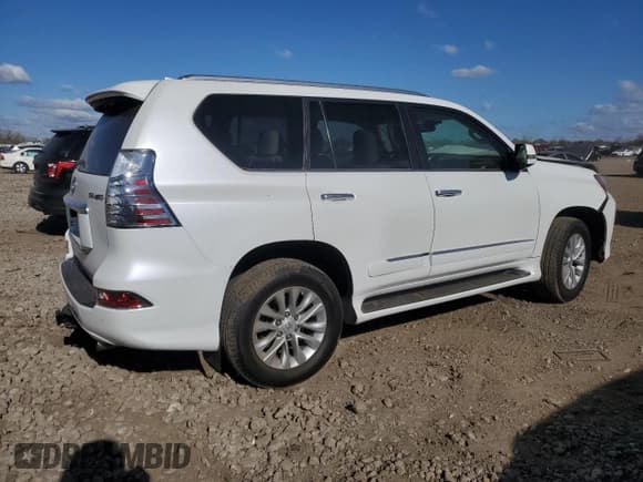 ✅ 2018 Lexus GX 460 Premium • VIN: JTJBM7FX9J5190070 • Lot: 90257585. Wystawiony na Copart z przebiegiem 67 213 mil. Bezpłatny archiwum sprzedaży aukcyjnych z USA i szczegółowy raport historii pojazdu na DreamBid. Zdjęcie 3.