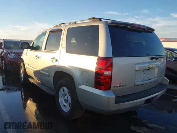 ✅ 2007 Chevrolet Tahoe LT • VIN: 1GNFC13047R141900 • Lot: 43637859. Listed on IAAI with Not provided. Free auction sales archive from the USA and detailed vehicle history report at DreamBid. Image 3.