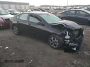 ✅ 2019 Kia Forte LXS • VIN: 3KPF24AD6KE008868 • Lot: 80638395. Wystawiony na Copart z przebiegiem 48 926 mil. Bezpłatny archiwum sprzedaży aukcyjnych z USA i szczegółowy raport historii pojazdu na DreamBid. Zdjęcie 4.