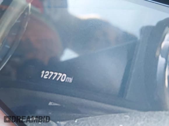 ✅ 2018 Chevrolet Silverado 2500HD LTZ • VIN: 1GC1KWEY1JF291090 • Lot: 43585181. Wystawiony na IAAI z przebiegiem 127 770 mil. Bezpłatny archiwum sprzedaży aukcyjnych z USA i szczegółowy raport historii pojazdu na DreamBid. Zdjęcie 14.