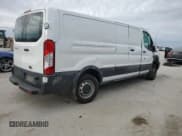 ✅ 2015 Ford Transit Cargo • VIN: 1FTYR2ZM3FKA30746 • Лот: 82782194. Опубликован ранее на Copart с пробегом 151 340 миль. Бесплатный доступ к архиву аукционных продаж из США и подробный отчёт об истории автомобиля на DreamBid. Изображение 3.
