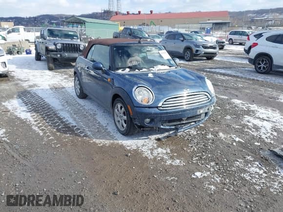✅ 2010 MINI Convertible • VIN: WMWMR3C50ATZ18845 • Lot: 41394025. Wystawiony na IAAI z przebiegiem 78 872 mil. Bezpłatny archiwum sprzedaży aukcyjnych z USA i szczegółowy raport historii pojazdu na DreamBid. Zdjęcie 1.