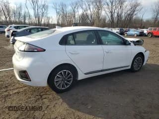 ✅ 2021 Hyundai Ioniq SE • VIN: KMHC75LJ8MU077915 • Lot: 88796605. Wystawiony na Copart z przebiegiem 33 452 mil. Bezpłatny archiwum sprzedaży aukcyjnych z USA i szczegółowy raport historii pojazdu na DreamBid. Zdjęcie 3.