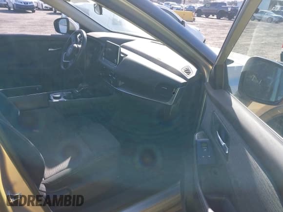 ✅ 2022 Nissan Rogue SV • VIN: 5N1BT3BB3NC719518 • Лот: 43565670. Опубликован ранее на IAAI с пробегом 90 688 миль. Бесплатный доступ к архиву аукционных продаж из США и подробный отчёт об истории автомобиля на DreamBid. Изображение 5.