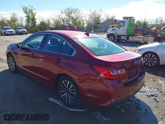 ✅ 2018 Subaru Legacy Premium • VIN: 4S3BNAC66J3008541 • Лот: 43393743. Опубликован ранее на IAAI с пробегом 100 594 миль. Бесплатный доступ к архиву аукционных продаж из США и подробный отчёт об истории автомобиля на DreamBid. Изображение 3.