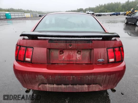 ✅ 2001 Ford Mustang Standard • VIN: 1FAFP40441F179812 • Lot: 81625275. Wystawiony na Copart z przebiegiem Nie podano. Bezpłatny archiwum sprzedaży aukcyjnych z USA i szczegółowy raport historii pojazdu na DreamBid. Zdjęcie 6.