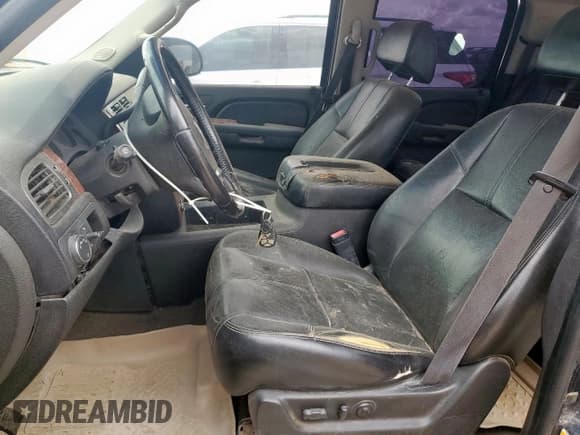 ✅ 2007 Chevrolet Suburban LTZ • VIN: 1GNFC160X7R261695 • Lot: 62541455. Listed on Copart with Not provided. Free auction sales archive from the USA and detailed vehicle history report at DreamBid. Image 7.