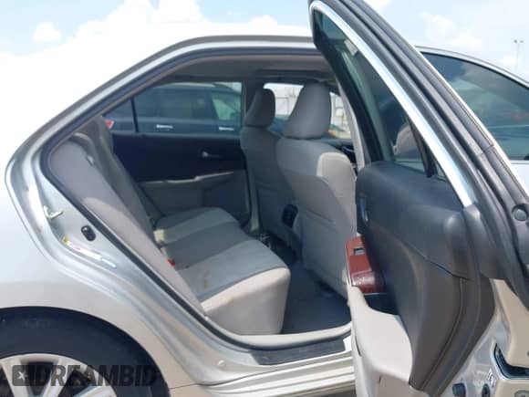 2013 Toyota Camry L с VIN 4T4BF1FK5DR285347, выставлен на аукционе IAAI как лот 43038997 с пробегом 142 872 миль миль и . История ставок и продаж доступна на DreamBid. Изображение 8.