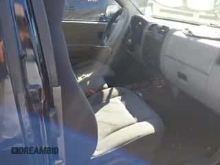 2006 Chevrolet Colorado Work Truck z VIN 1GCDT198068124156, wystawiony jako IAAI lot #43440963 z przebiegiem 171 797 mil mil oraz . Historia ofert i sprzedaży dostępna na DreamBid. Obrazek 5.