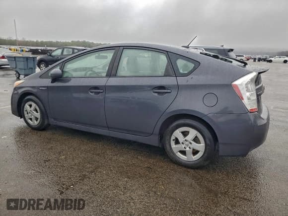 ✅ 2010 Toyota Prius III • VIN: JTDKN3DU9A5045600 • Лот: 94323975. Опубликован ранее на Copart с пробегом 200 083 миль. Бесплатный доступ к архиву аукционных продаж из США и подробный отчёт об истории автомобиля на DreamBid. Изображение 2.
