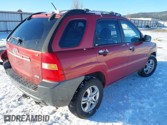 ✅ 2007 Kia Sportage LX • VIN: KNDJE723877392779 • Lot: 41535885. Wystawiony na IAAI z przebiegiem 113 848 mil. Bezpłatny archiwum sprzedaży aukcyjnych z USA i szczegółowy raport historii pojazdu na DreamBid. Zdjęcie 4.